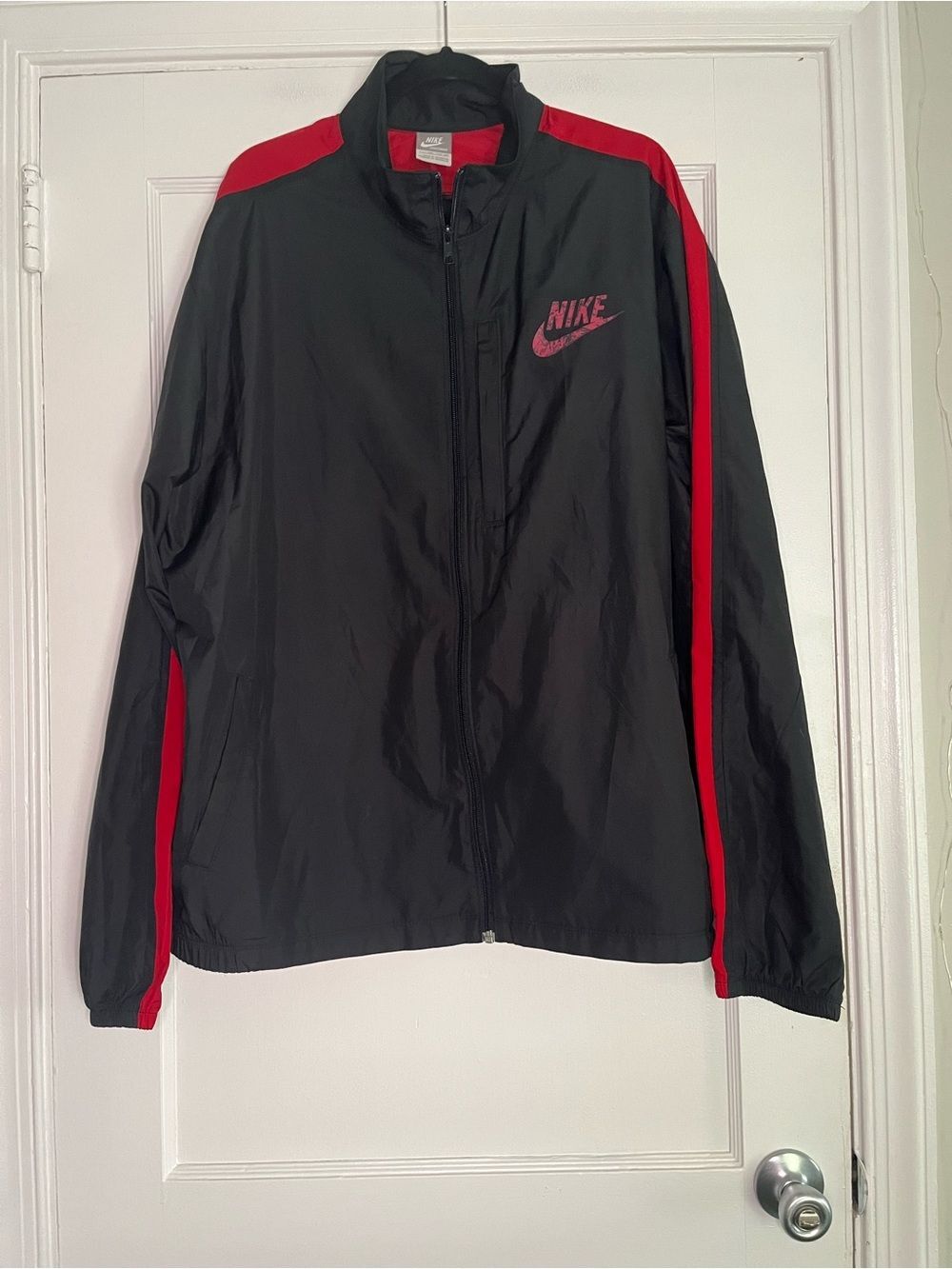 Early 2000’s Nike Men's XXL Black & Red Lightweight Track Jacket